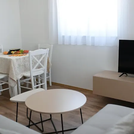 B1villa * Srima